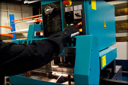 Vi har en stor maskinpark f&ouml;r bearbetning av pl&aring;t & metall.