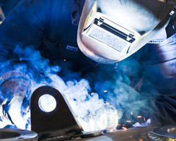 V&aring;ra uppdrag innefattar ofta licensvetsning.